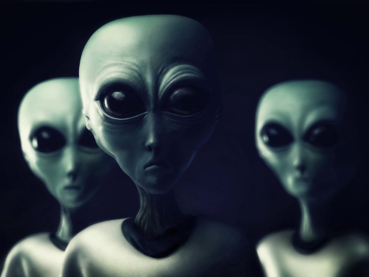 The alien as weird phenomenon